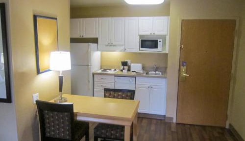 Deluxe Studio with 2 Queen Beds