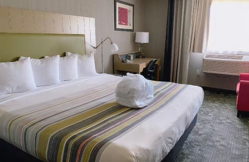 East Columbia Hotel | Country Inn & Suites by Radisson, Portland Delta Park, or