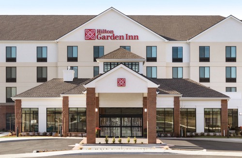 Medford Hotel | Hilton Garden Inn Medford
