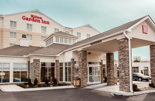 Medford Hotel | Hilton Garden Inn Medford
