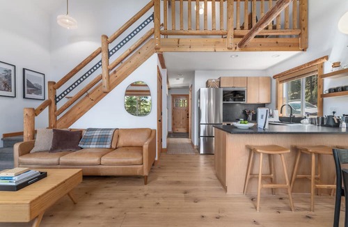 Cle Elum Cabin | Cozy Modern Cabin on 2 Acres in Teanaway Valley