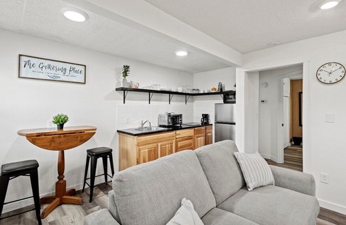 Medford Apartment | Peach Street Super Suite