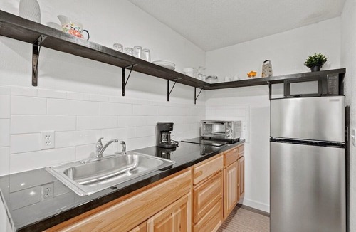 Medford Apartment | Peach Street Super Suite
