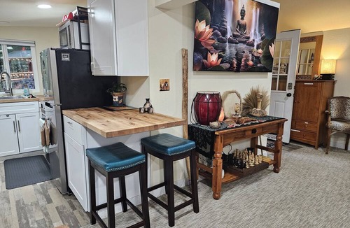 Brinnon Cottage | ZEN River Retreat & Spa Sanctuary w/Hot Tub, Sauna, Massage Chair & cabins