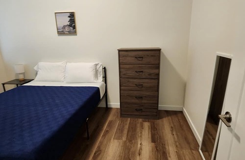 South Tacoma Apartment | Vibrant 5 Apartment Units near McChord AFB