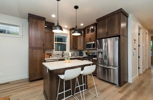 Southeast Boise House | New Modern Home Close to Downtown, Bronco Stadium & Greenbelt!