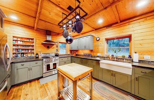 Sagle House | Rustic woodland home with hot tub, patios & fireplaces - near lake access