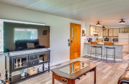 McKenna House | Stunning View! Peaceful Family Home w/Yard in Roy