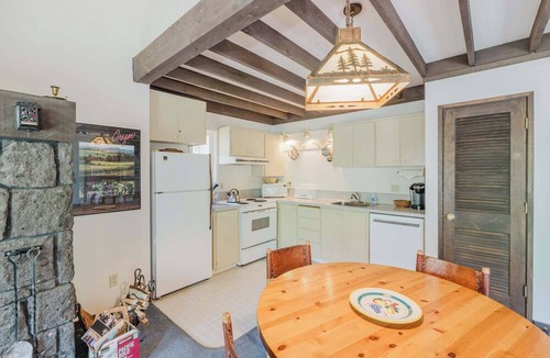 Black Butte Ranch House | Black Butte Retreat w Resort Amenities, Near Hiking and Bike Trails