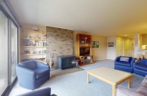 Port Ludlow Apartment | Bayfront Retreat A
