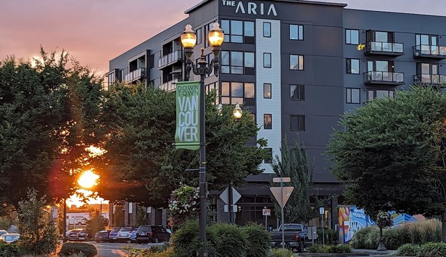 Work, play, and sip at waterfront 201 Aria.