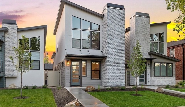New Modern Home Close to Downtown, Bronco Stadium & Greenbelt!