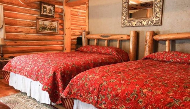 Lodgepole Cabin in Dry Creek
